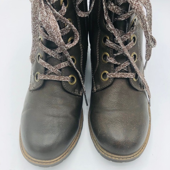 CAT AND JACK COMBAT STYLE BOOTS BLACK LACES INCLUDED. - Picture 7 of 14